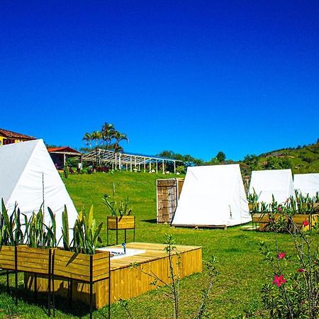 Aw Guatape Glamping Resort エクステリア 写真