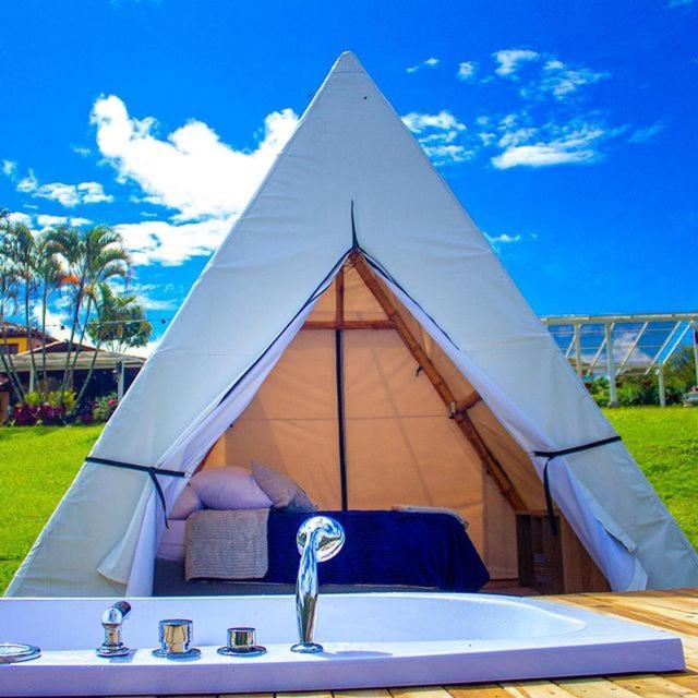 Aw Guatape Glamping Resort エクステリア 写真