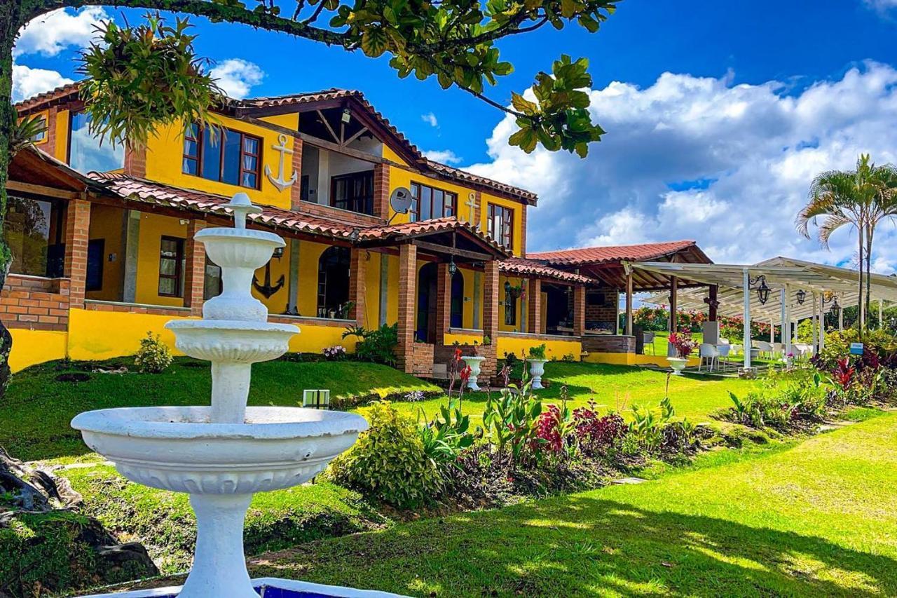 Aw Guatape Glamping Resort エクステリア 写真