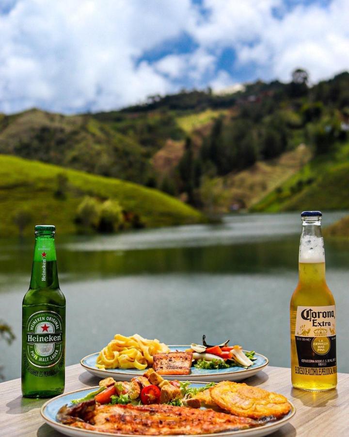 Aw Guatape Glamping Resort エクステリア 写真