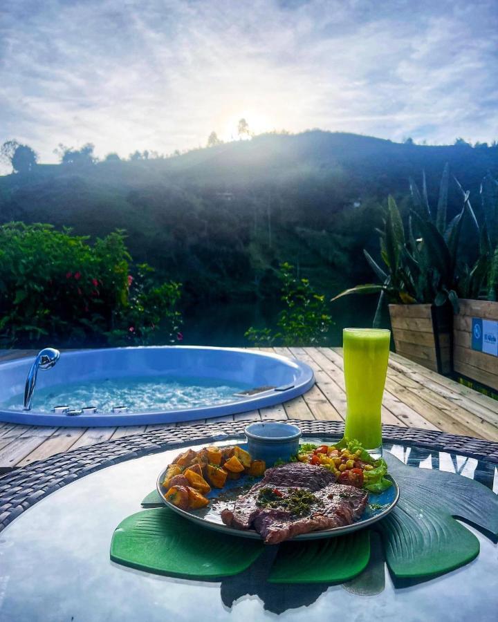 Aw Guatape Glamping Resort エクステリア 写真