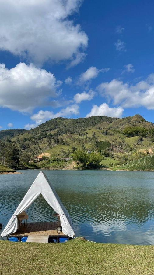 Aw Guatape Glamping Resort エクステリア 写真